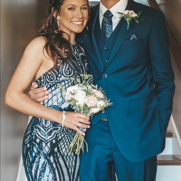 Prom Dress - Picture 2 of 4